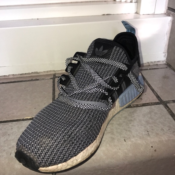 NMD R1 - Picture 3 of 3